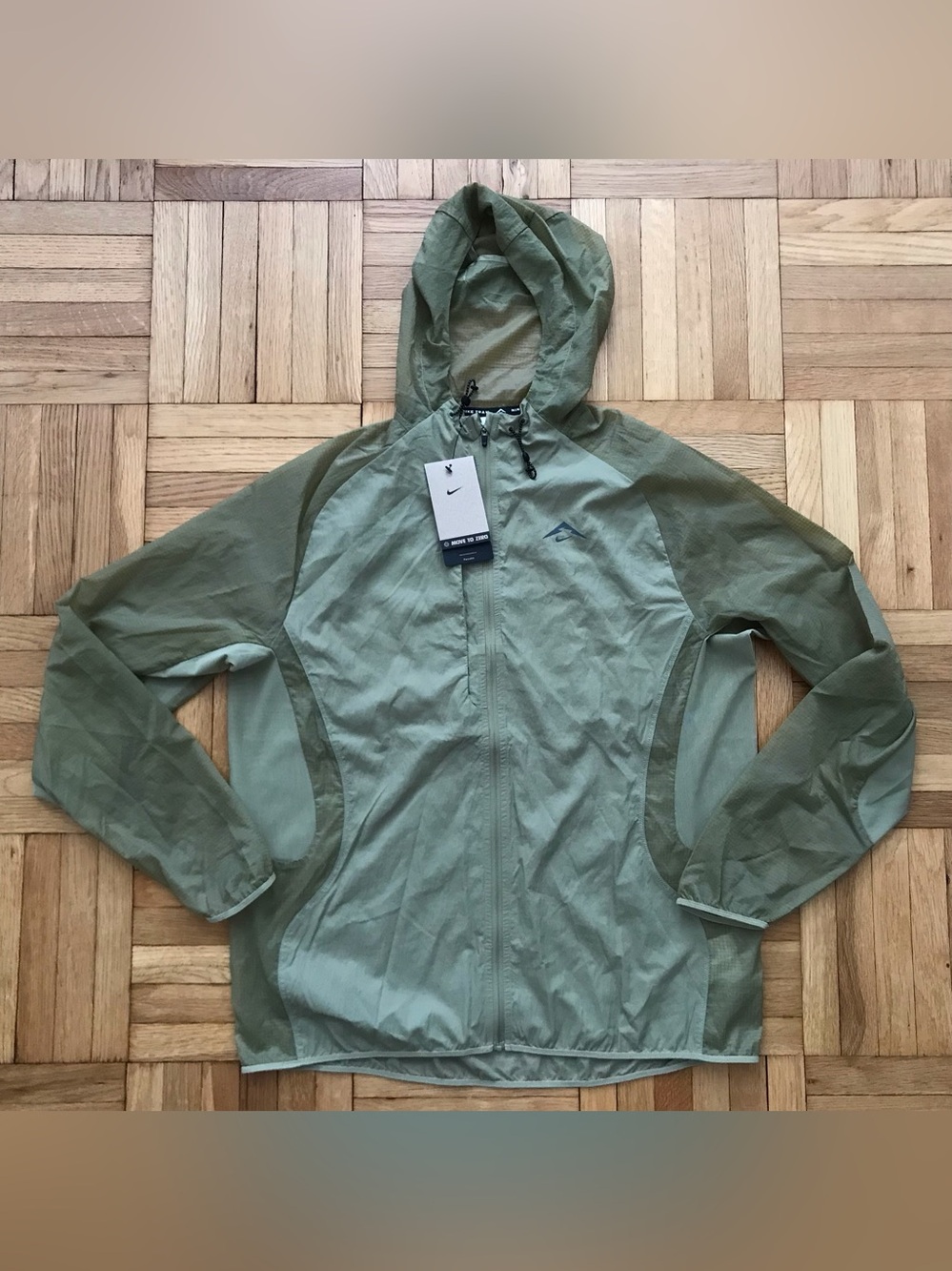 Size Medium Mens Nike Trail Aireez Running Jacket Olive Green FN4002-276